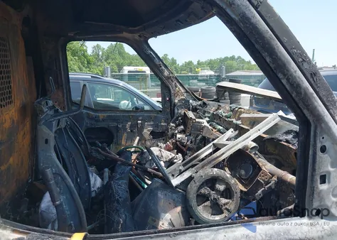 2021 Nissan Nv Cargo Nv2500 Hd Sv High Roof V6 from USA, damaged, VIN 1N6BF0LYXMN806801